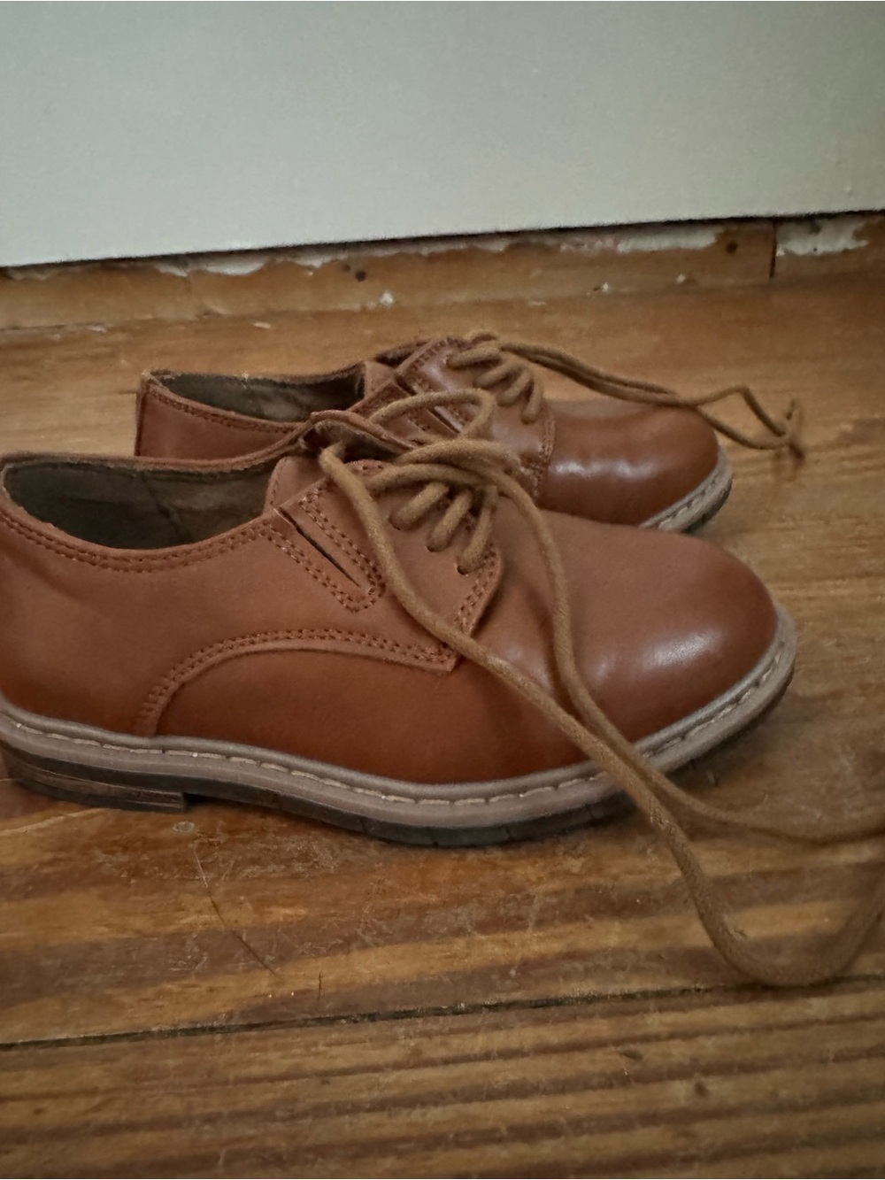 Kenneth Cole Tan Leather toddler Boys Lace-Up Dress Shoes